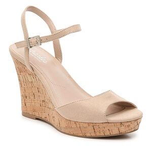 NWOT Charles By Charles David LAMBERT Nude Cork Wedges